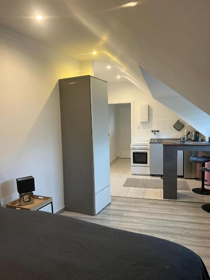 25 Qm Ferienwohnung Neuss Furth Exterior foto
